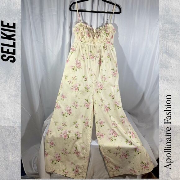 SELKIE SUMMER HOME FLORAL JUMPSUIT SMALL NWT - Picture 10 of 14